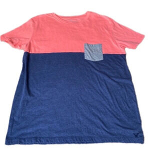 American Eagle Men’s Large Pocket Tee Navy and Neon Pink​​